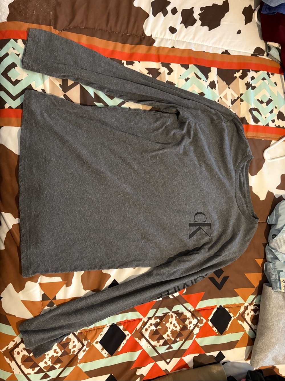 Calvin Klein Men's Long Sleeve Crewneck Tee - Charcoal Gray